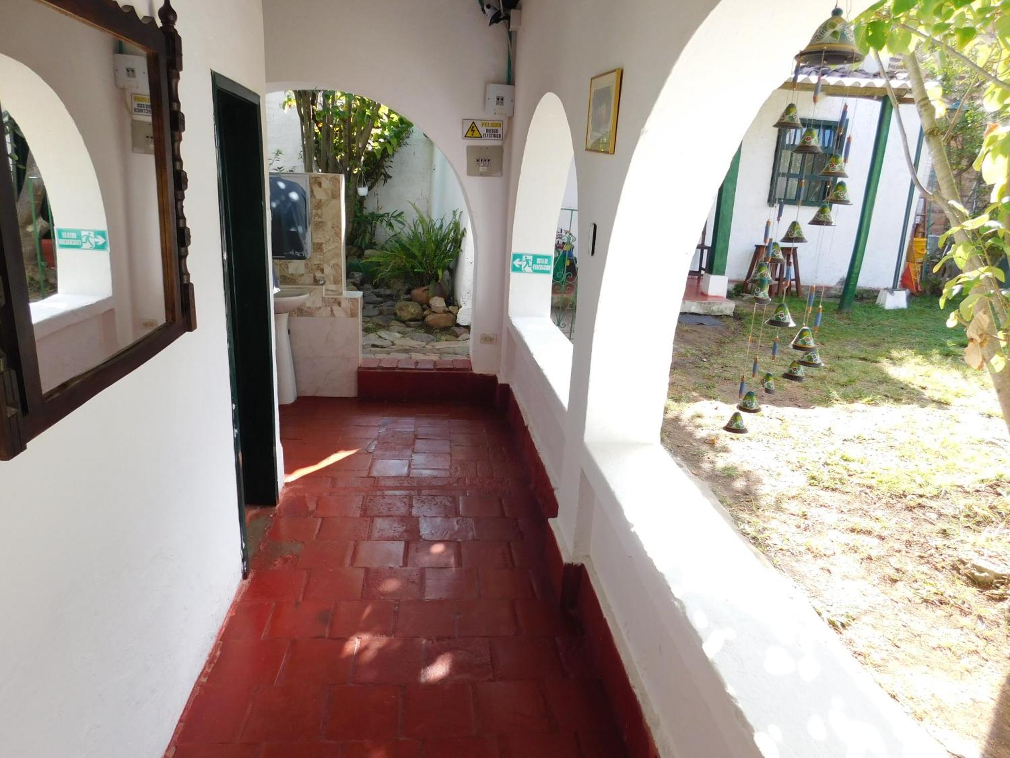 Casa Hotel Paraiso Bella Villa 莱瓦镇 外观 照片